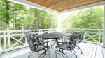Outdoor Dining area in Pert Friendly Home